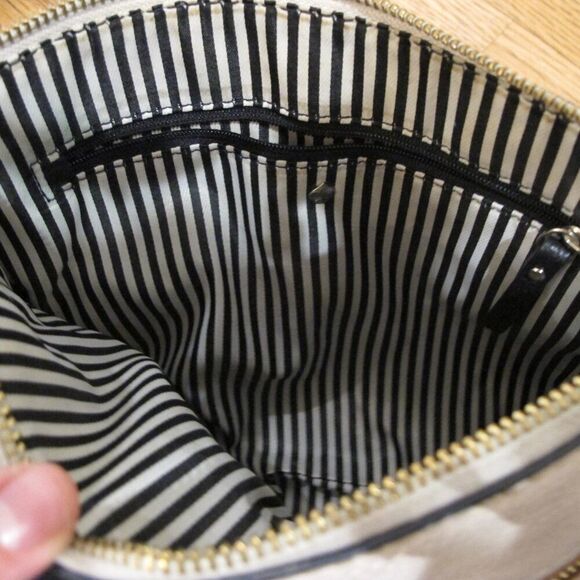 KATE SPADE NEW YORK jackson gabriele crossbody bag zip tan white leather 8x10 - Picture 3 of 16